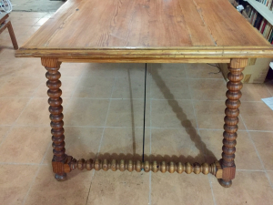 Mesa castellana de pino Tea restaurada