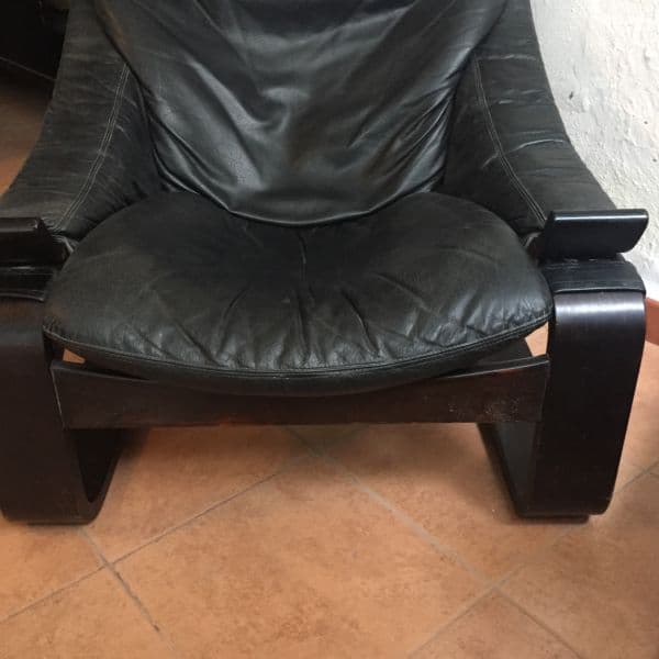 Sillón Kroken de cuero escandinavo de frente
