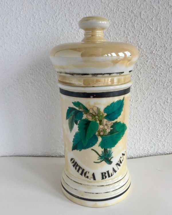 Albarelo de farmacia antiguo
