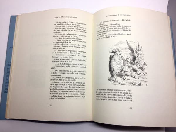 Alicia anotada. "Alicia en el país de las maravillas" y "A través del espejo", de Lewis Carroll