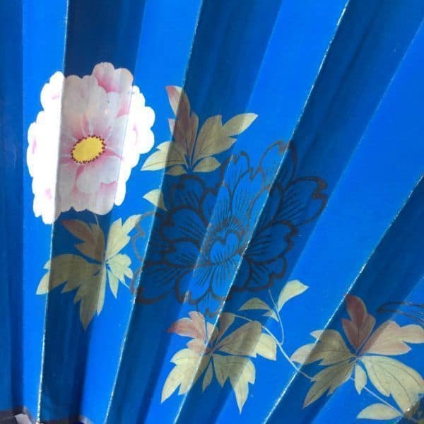 Abanico de papel pintado madera lacada y nácar