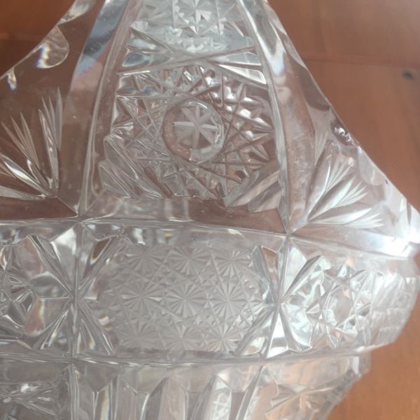 Cesto de cristal tallado de Bohemia. Años 50 - Imagen 2