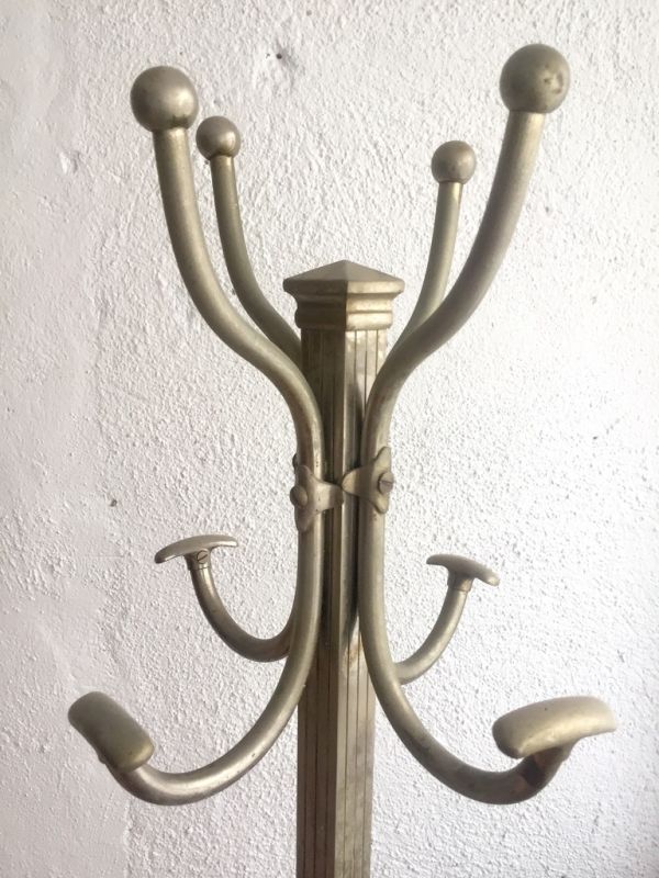 Perchero de pie Art Deco en metal principios S. XX