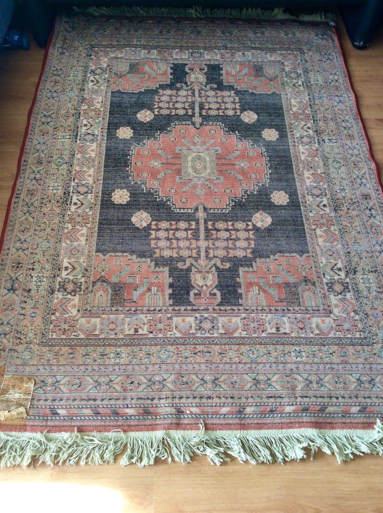 antigua alfombra de pura lana virgen Crevillente