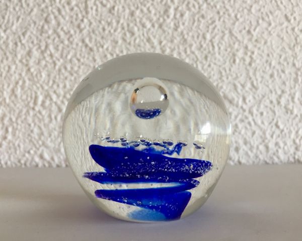 Pisapapeles de cristal soplado