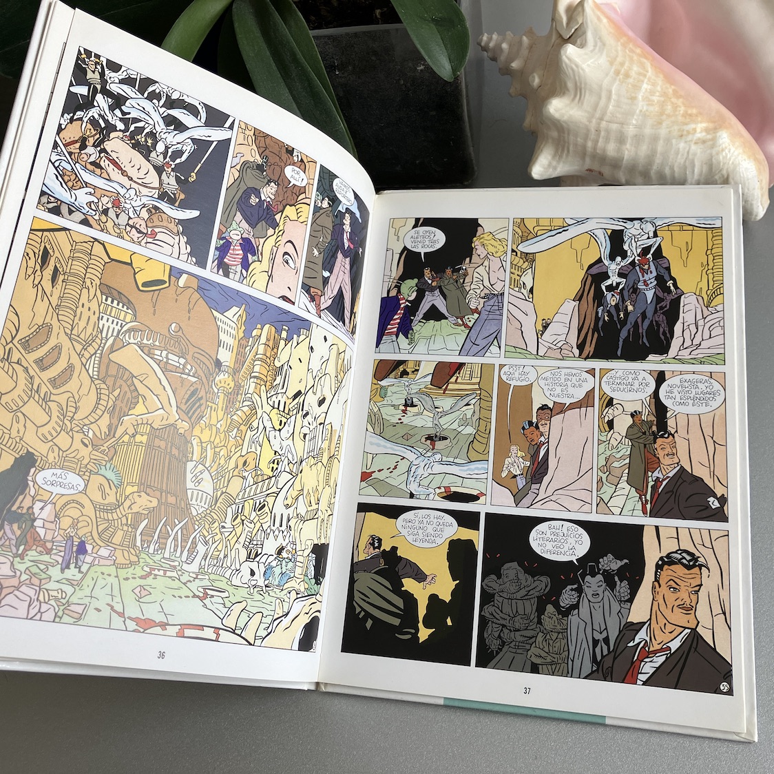 Saxxon, Daniel Torres