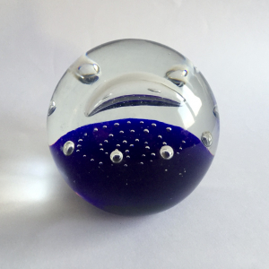 Pisapapeles vintage de cristal soplado 8,8 cm