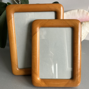 Marcos de madera noble vintage