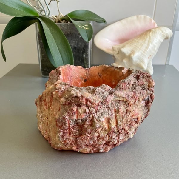 Cenicero de mármol de Carrara tintado. Italia