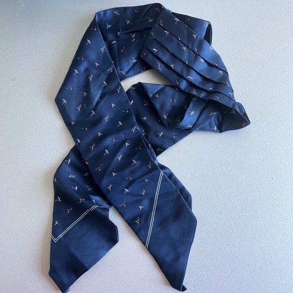 Pañuelo Ascot de seda vintage