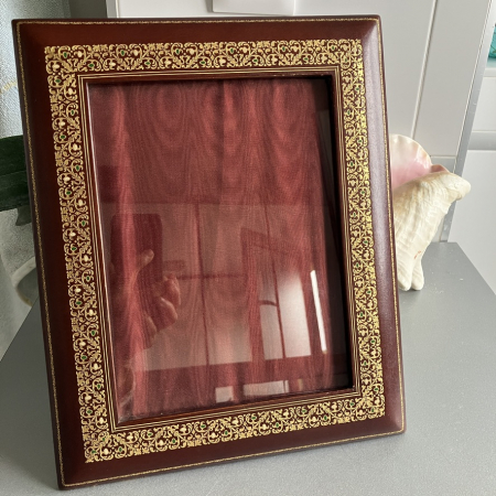 Marco de fotos de cuero repujado vintage