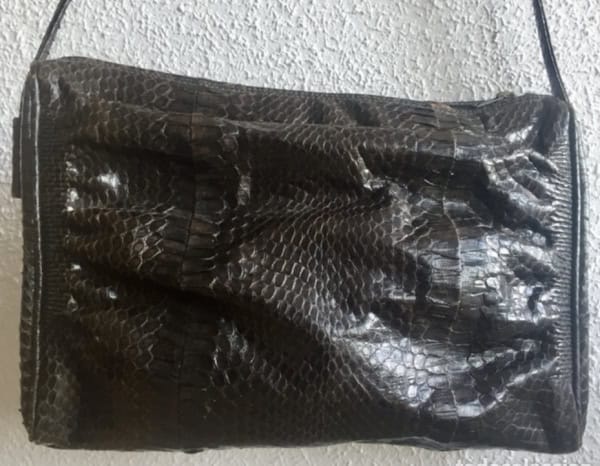 Bolso de piel de serpiente. Años 70