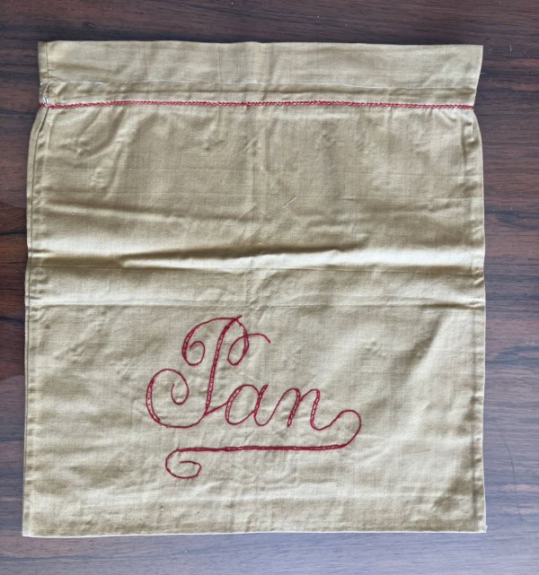Bolsa de pan antigua bordada a mano