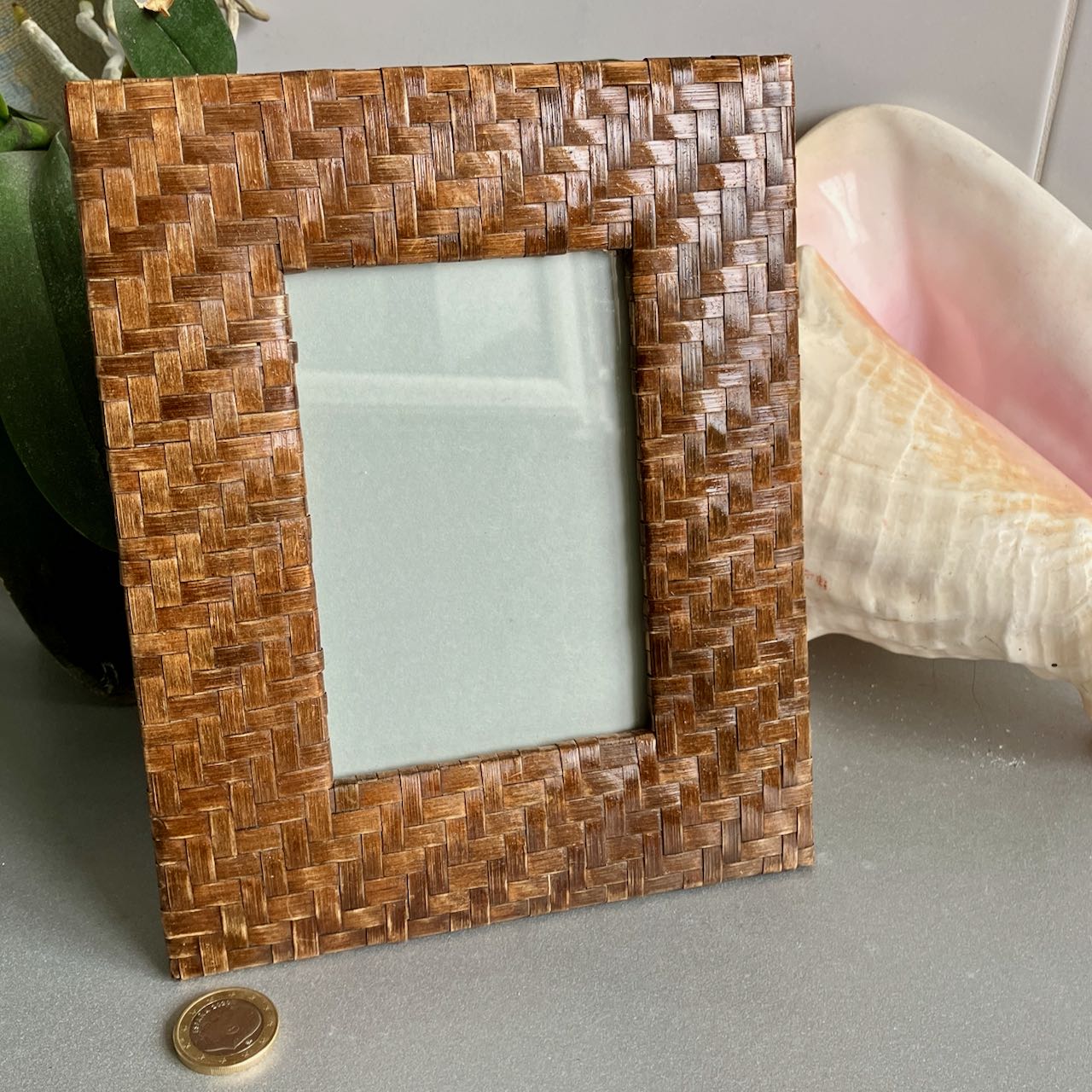 Marco de fotos vintage en Ratán