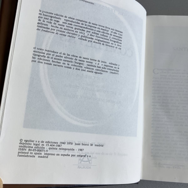libro de colección en piel Sta Teresa