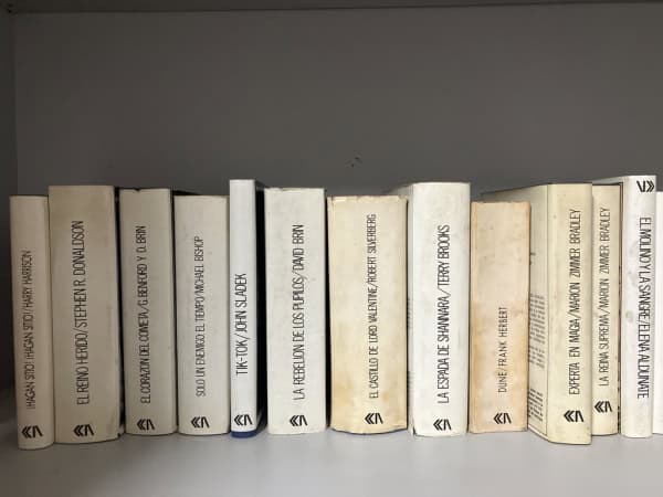 Colección libros Acervo Ciencia Ficción