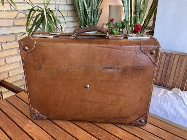 Maleta vintage de cuero