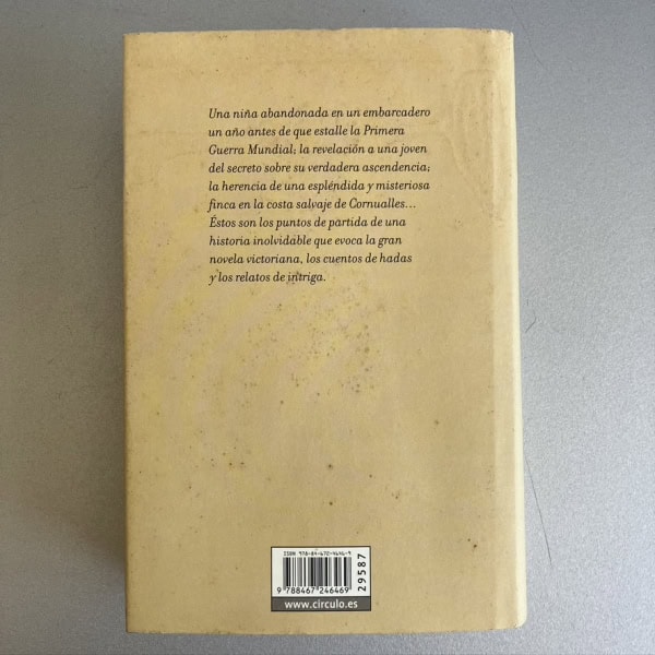 Contraportada El jardín olvidado — Kate Morton | Círculo de Lectores 2010
