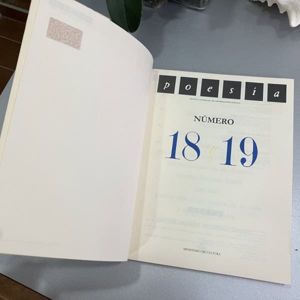 Poesía Revista ilustrada nº 18-19 - Ministerio de Cultura 1983 | Gonzalo Armero | Williams Lovecraft Moreno Villa